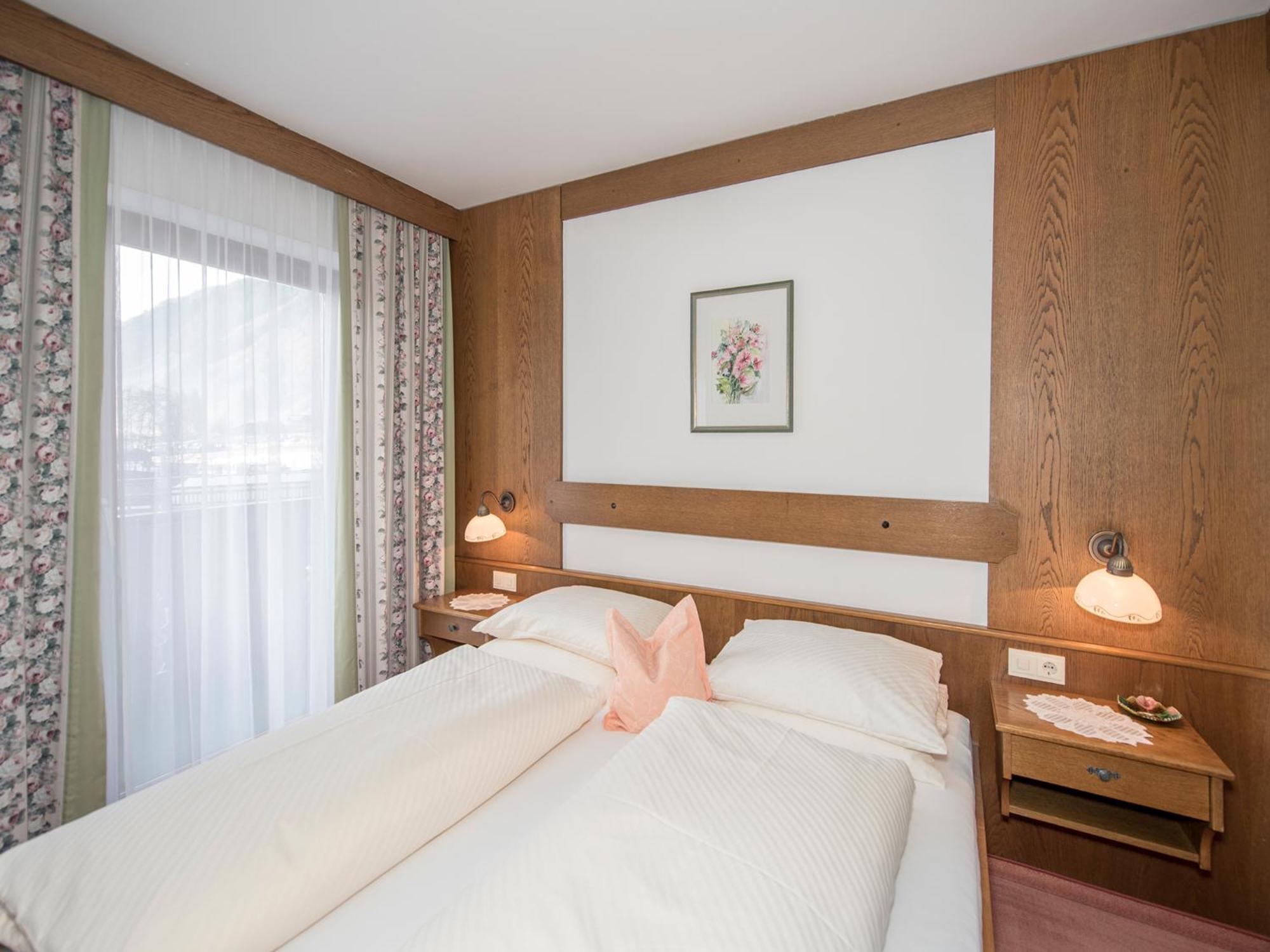 Pension Und Appartement Weinschreiber Rauris Habitación foto